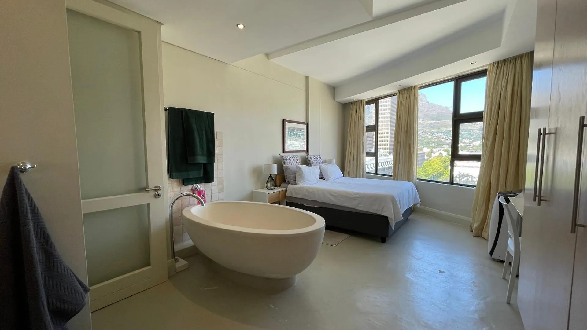 Piazza On Church 1004 By Ctha Cape Town