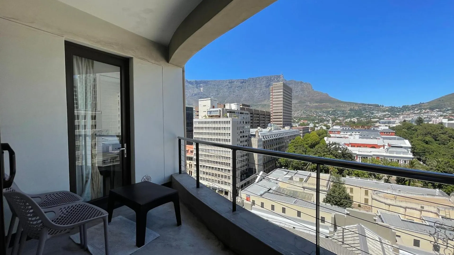 Piazza On Church 1004 By Ctha Cape Town